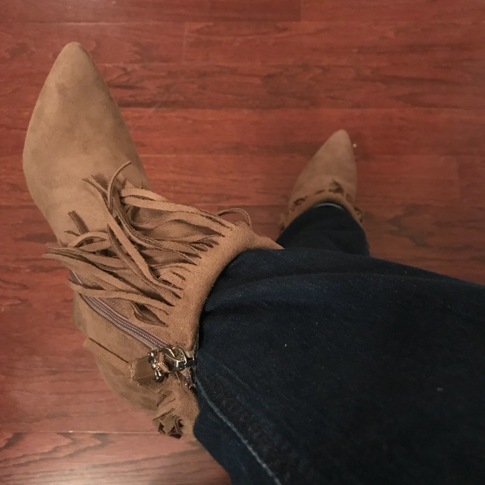 BETSEYVILLE Fringe Booties in Stone